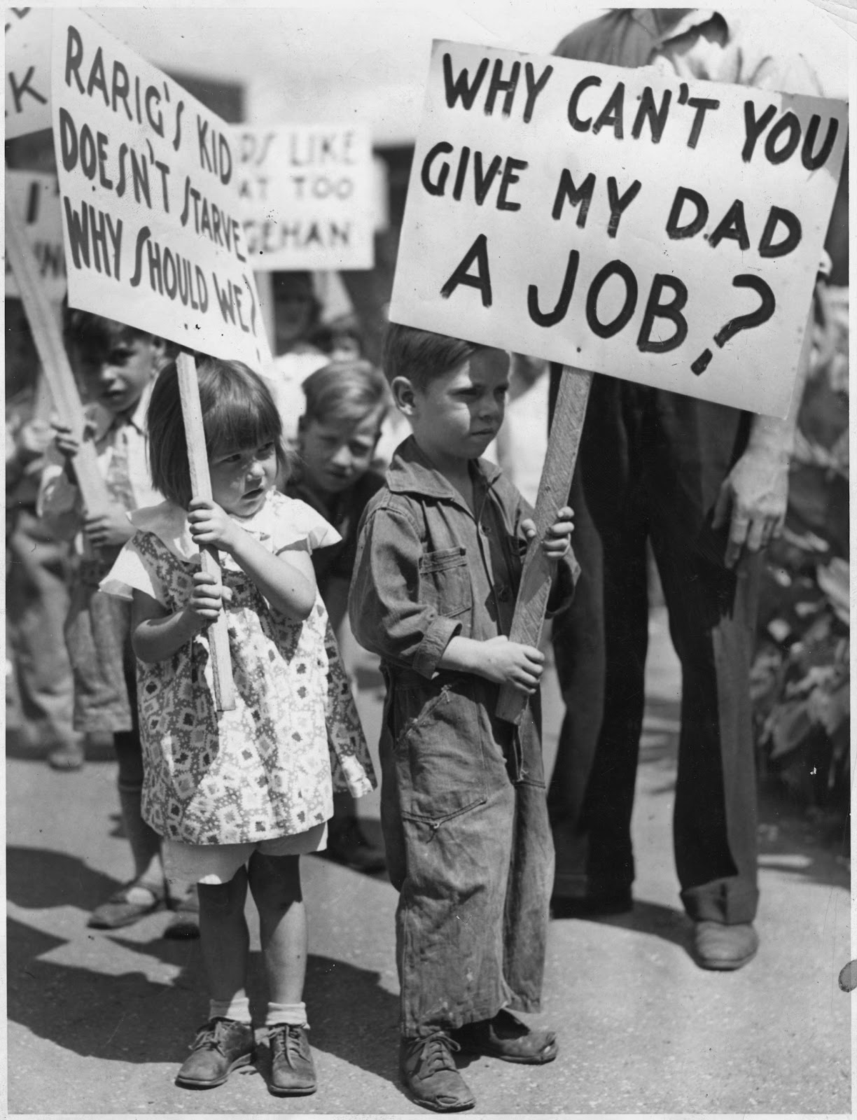 The Great Depression: Picket in 1937.